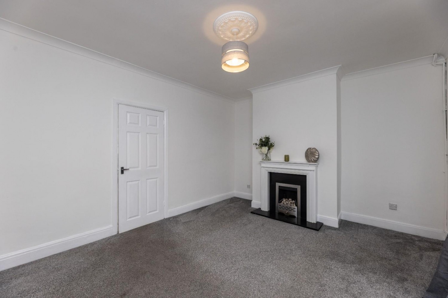 3 bedroom House for sale in Broomhill Avenue, Knottingley