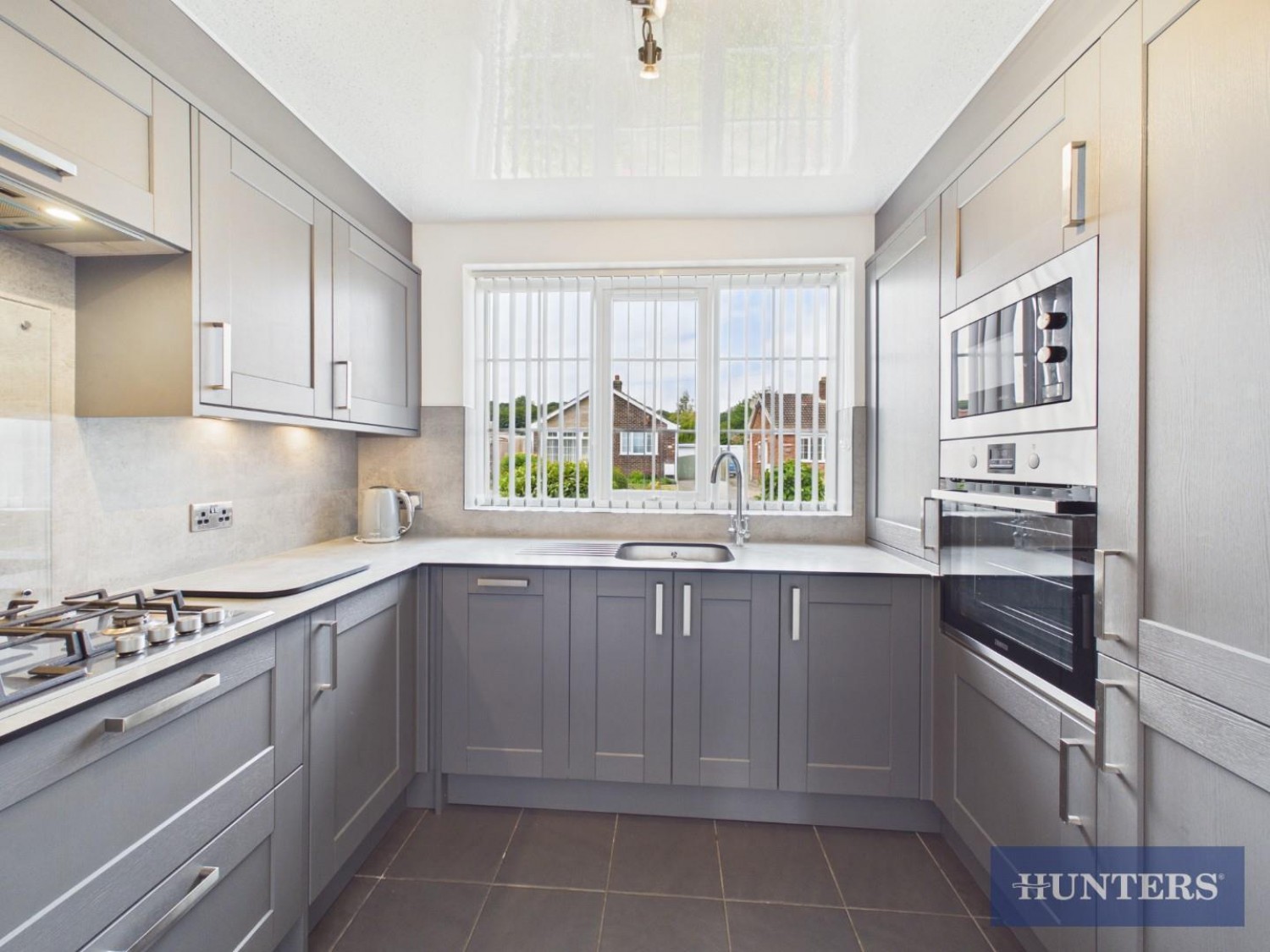 2 bedroom Bungalow for sale in Cowlings Close, Hunmanby, Filey