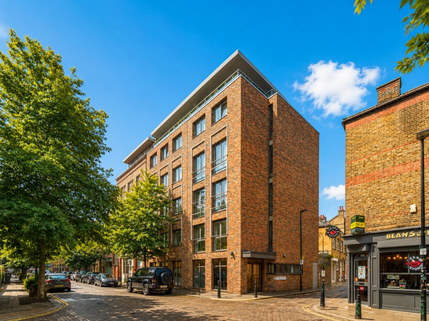 1 bedroom Property to let in Old Nichol Street, Shoreditch, E2