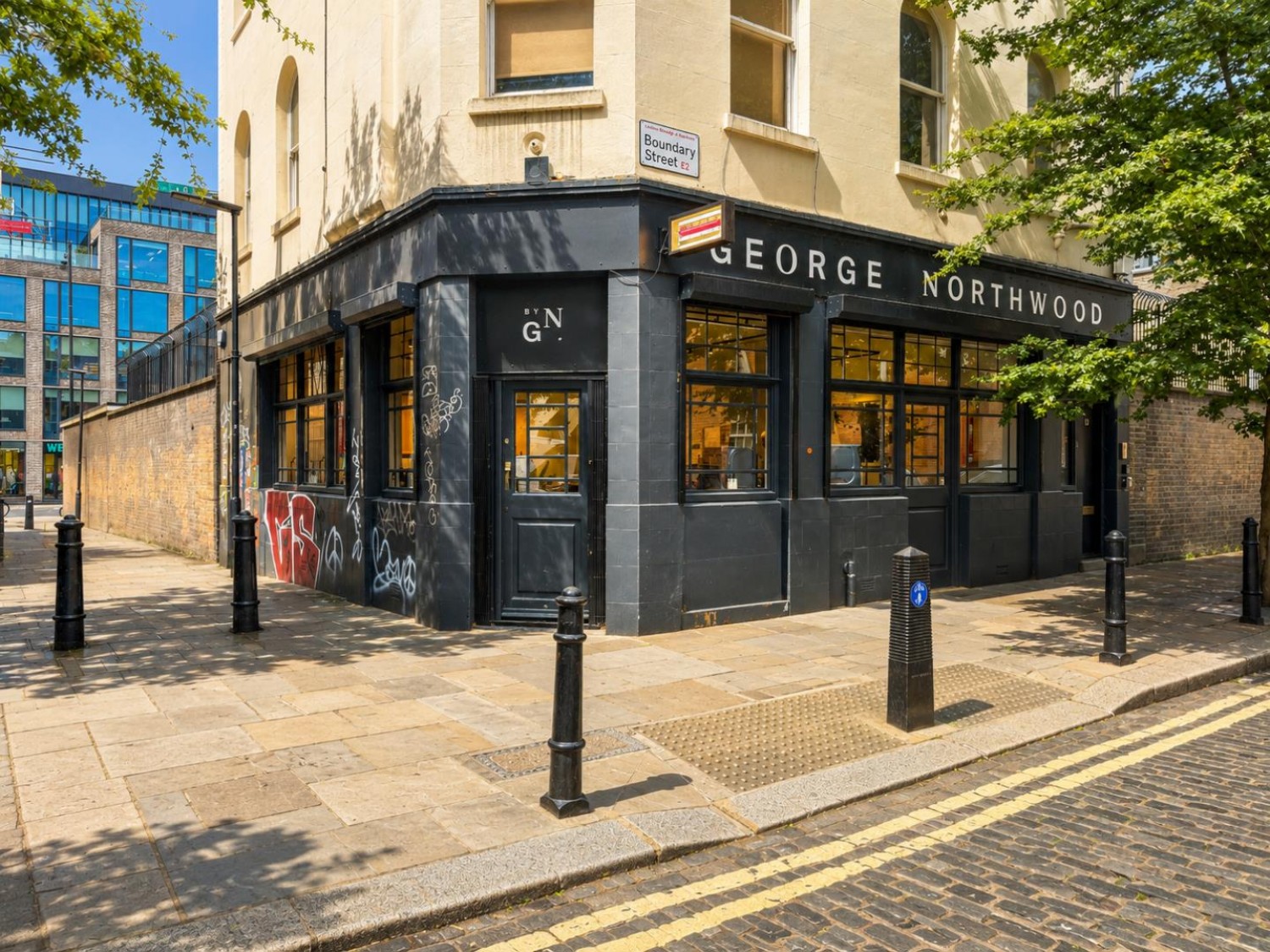 1 bedroom Property to let in Old Nichol Street, Shoreditch, E2