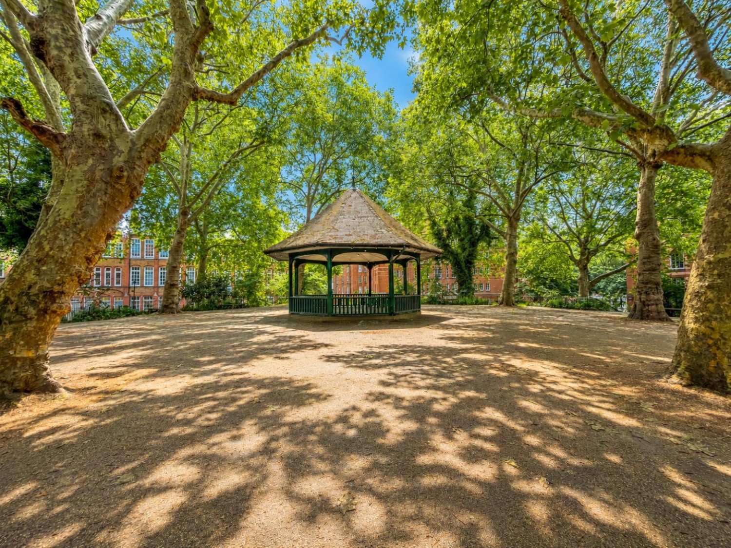 1 bedroom Property to let in Old Nichol Street, Shoreditch, E2