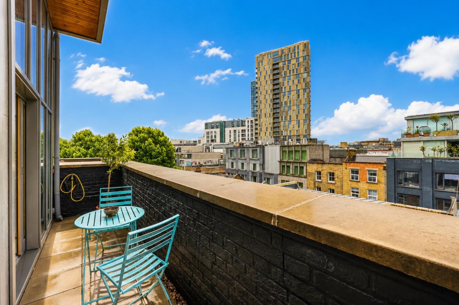 1 bedroom Property to let in Old Nichol Street, Shoreditch, E2