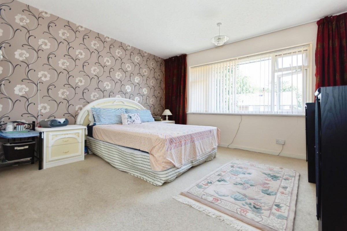 White House Way, Solihull