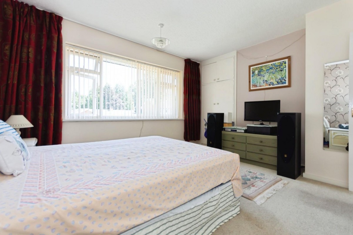 White House Way, Solihull