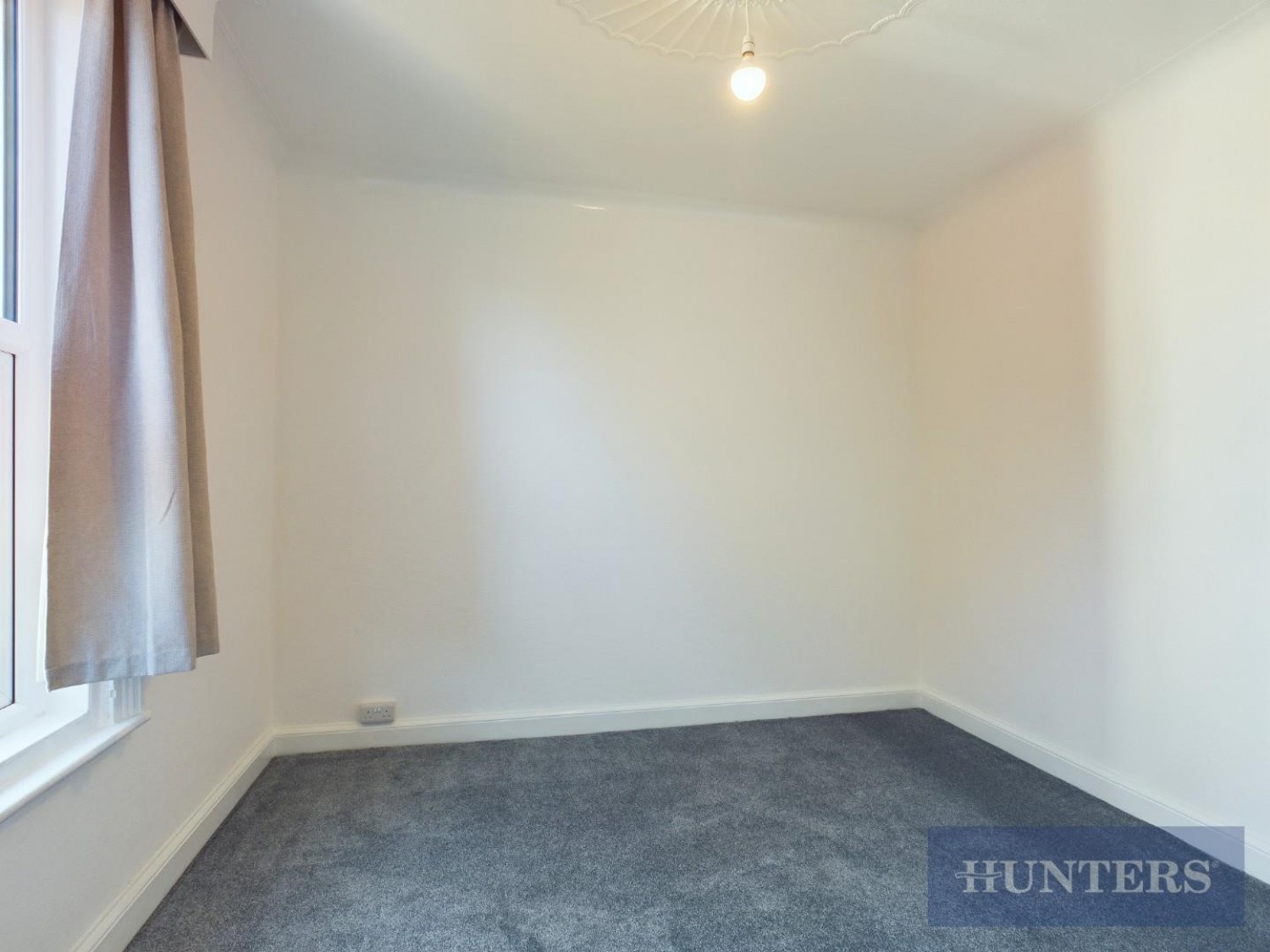 1 bedroom Flat to let in St. Martins Square, Scarborough