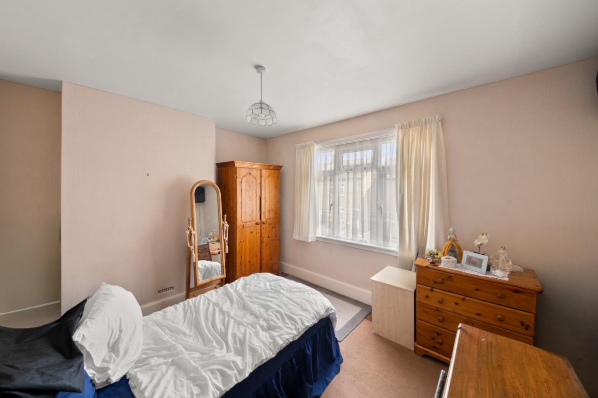 Rosedale Avenue, Hayes