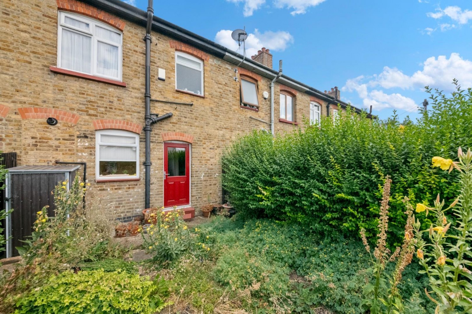 2 bedroom House for sale in Rosedale Avenue, Hayes