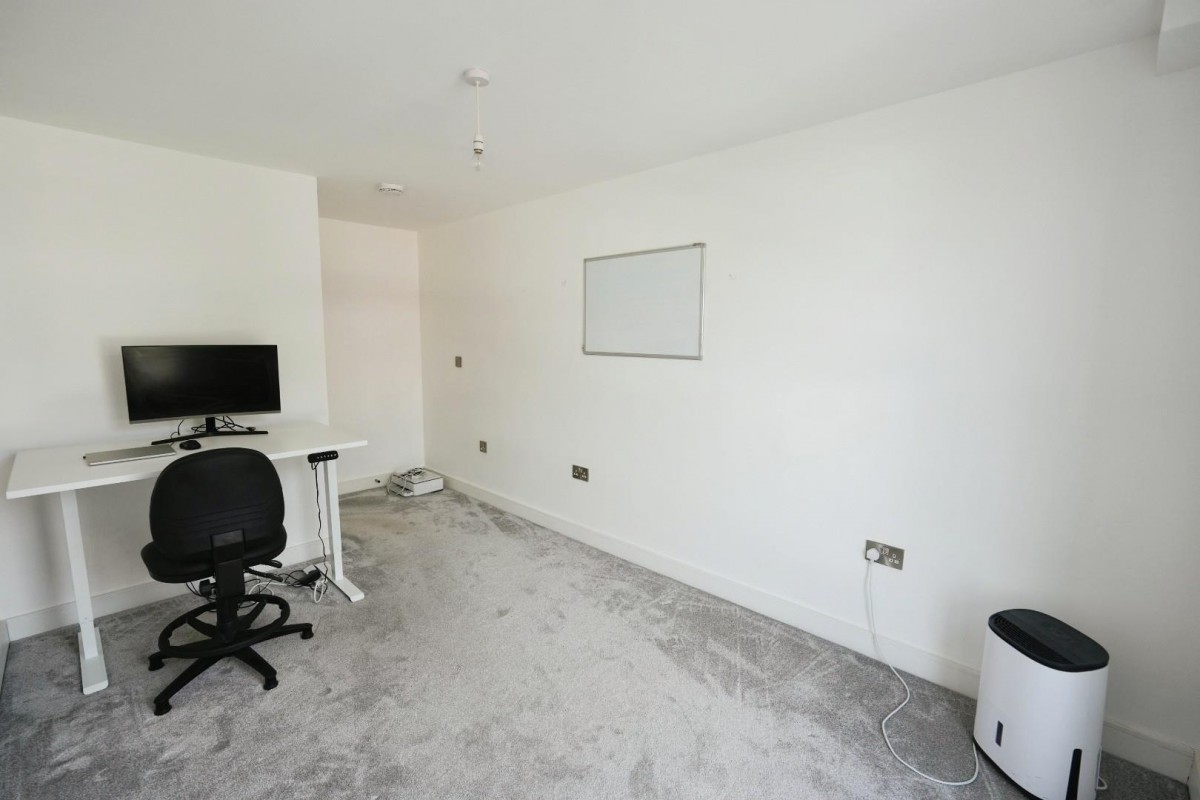 393, Palatine Road