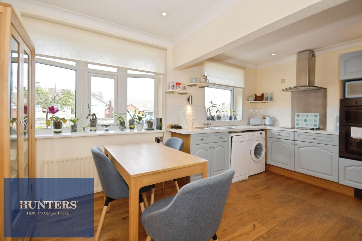 2 bedroom Bungalow for sale in Dorothy Vale, Loundsley Green, Chesterfield, S40 4DH