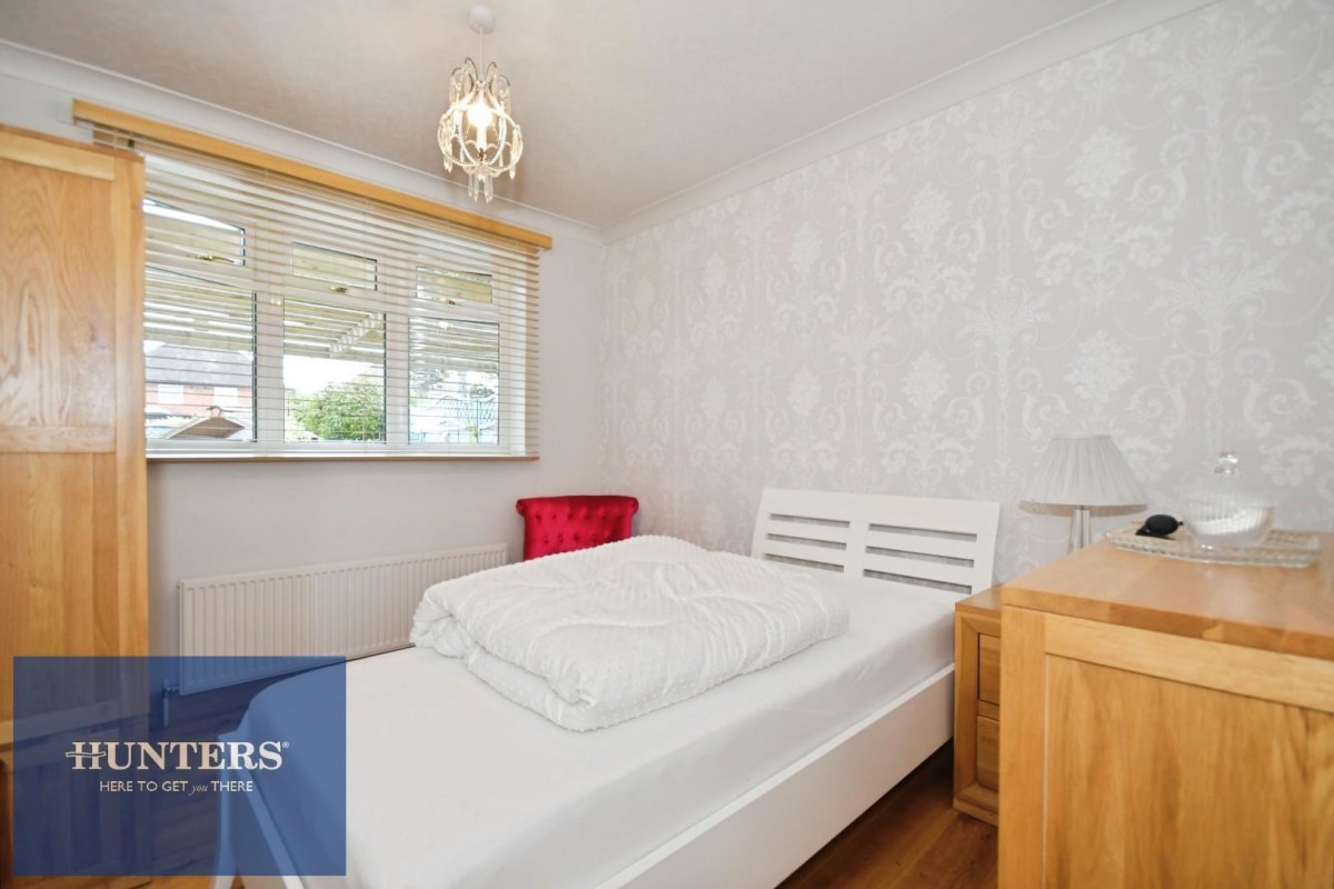 Dorothy Vale, Loundsley Green, Chesterfield, S40 4DH