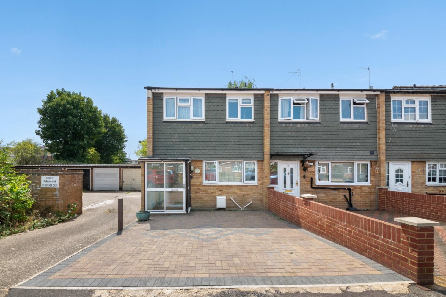 2 bedroom House for sale in De Salis Road, Uxbridge