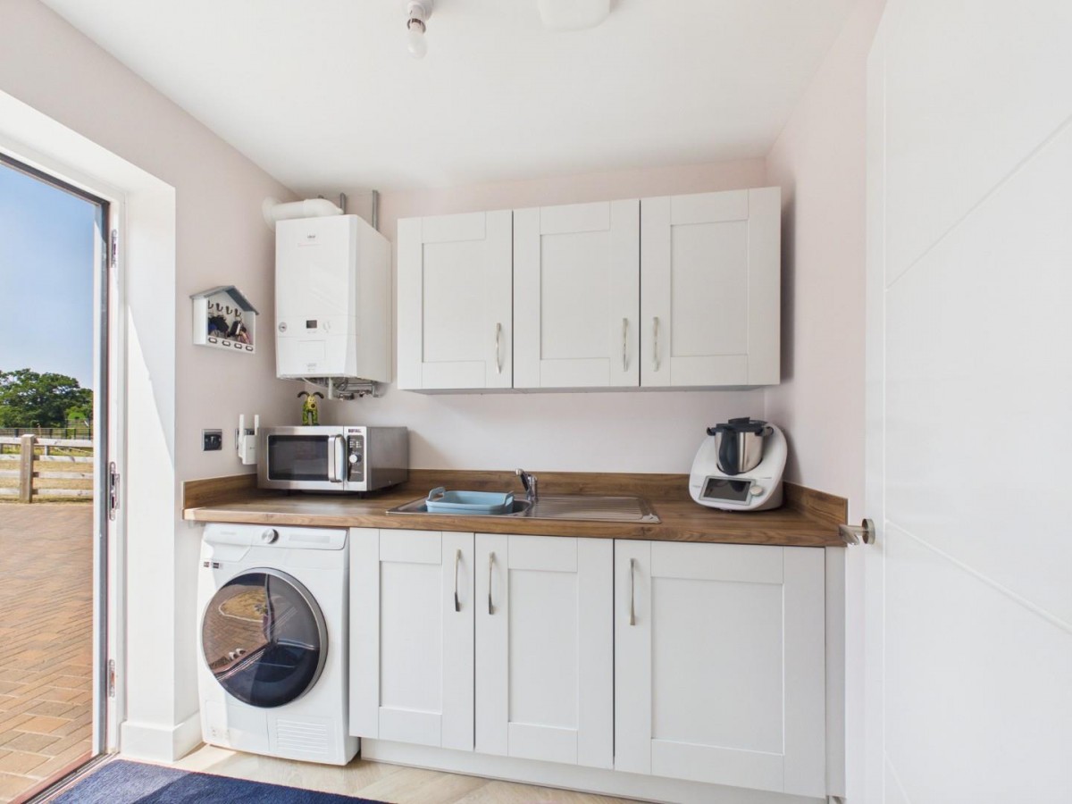 Anstey Gardens, Falfield, Wotton-Under-Edge