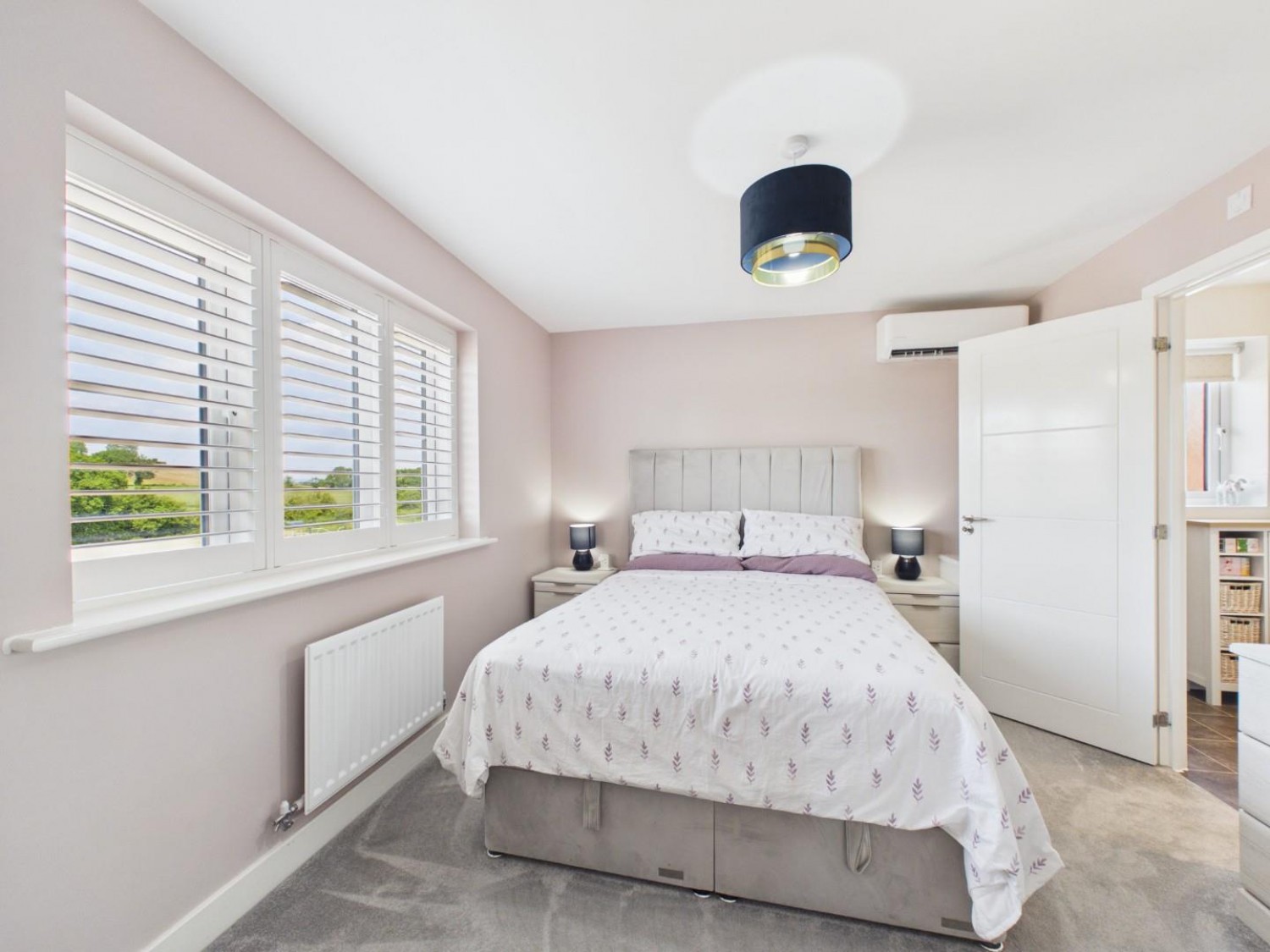 4 bedroom House for sale in Anstey Gardens, Falfield, Wotton-Under-Edge