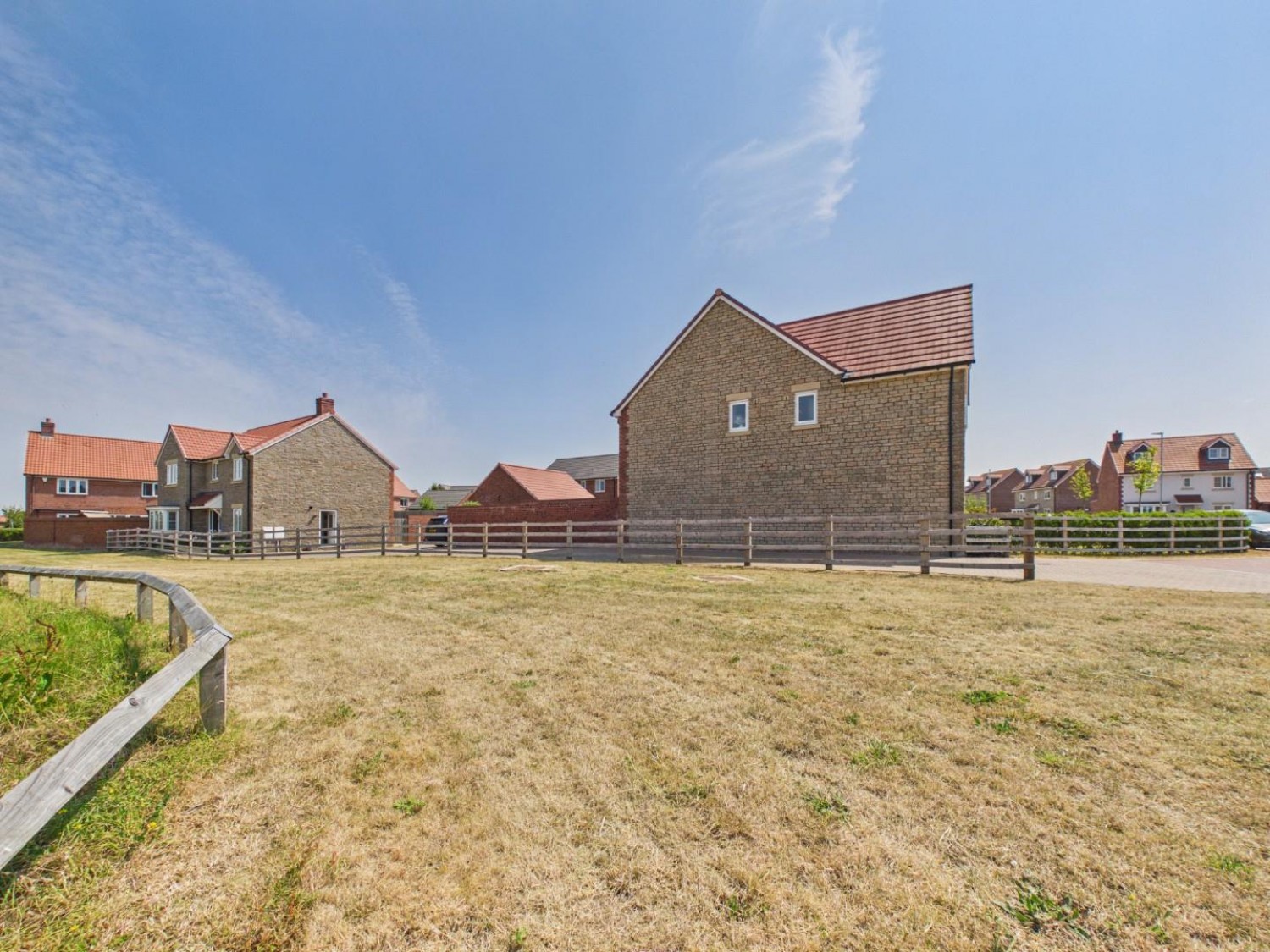 4 bedroom House for sale in Anstey Gardens, Falfield, Wotton-Under-Edge