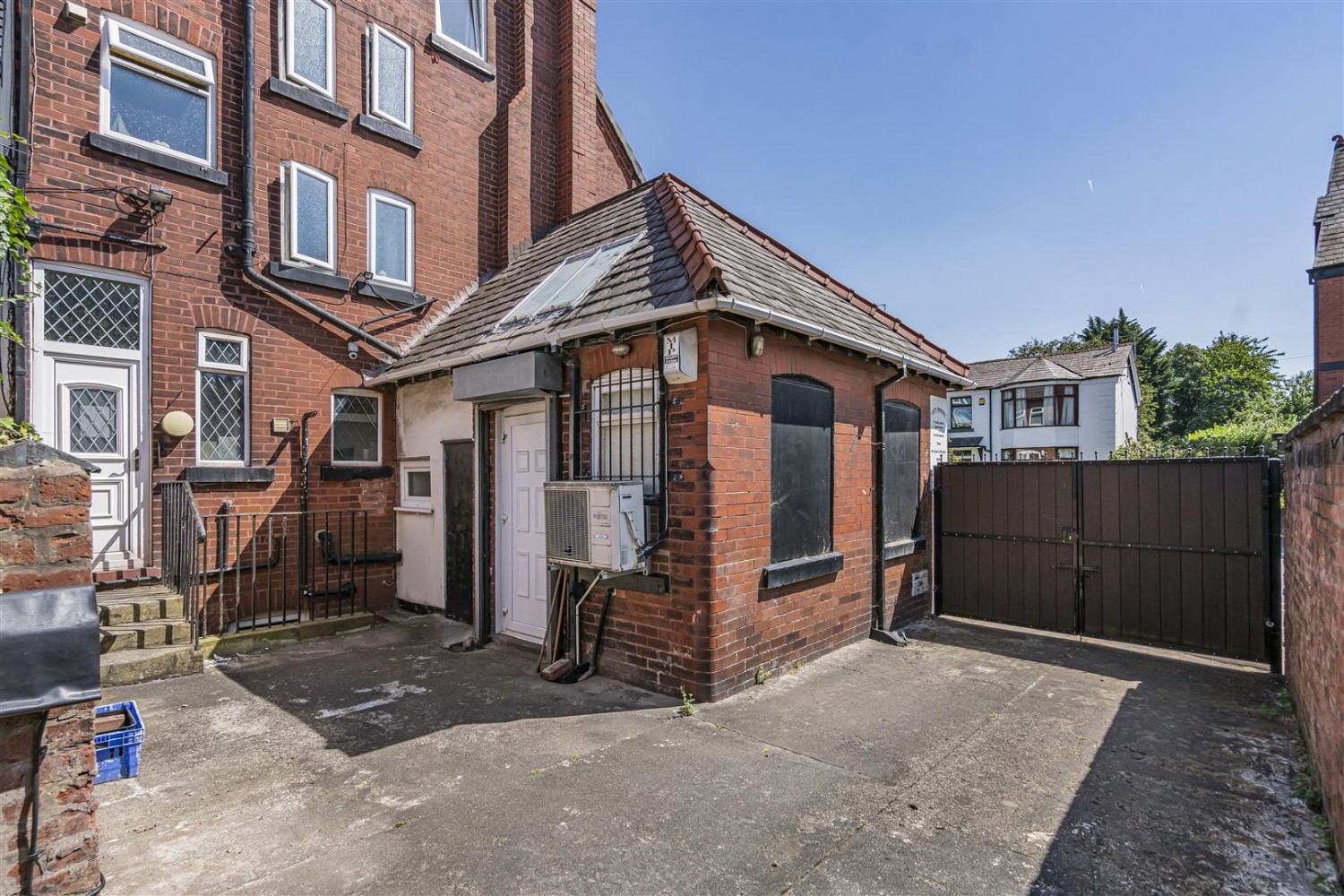 3 bedroom House for sale in St. Helens Road, Leigh, Lancashire
