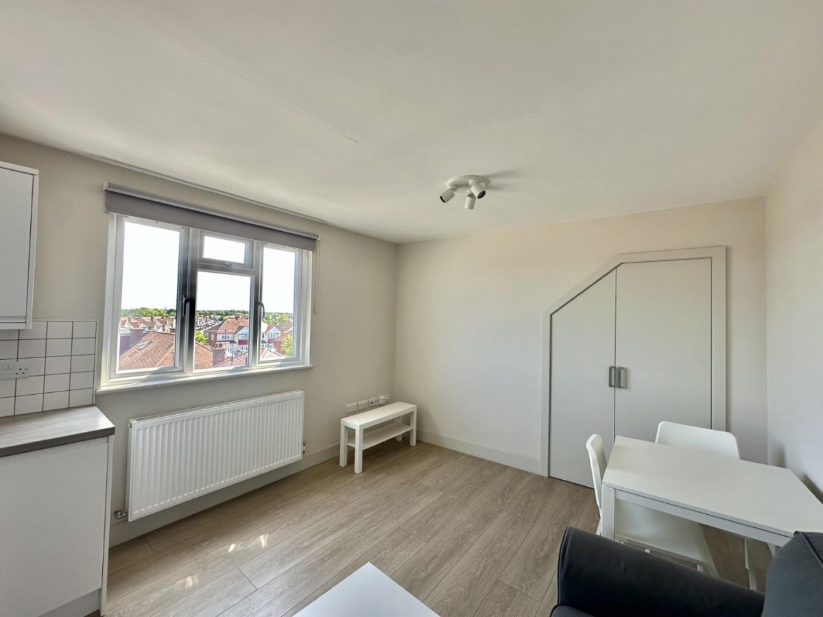Long Lane, Hillingdon, Uxbridge
