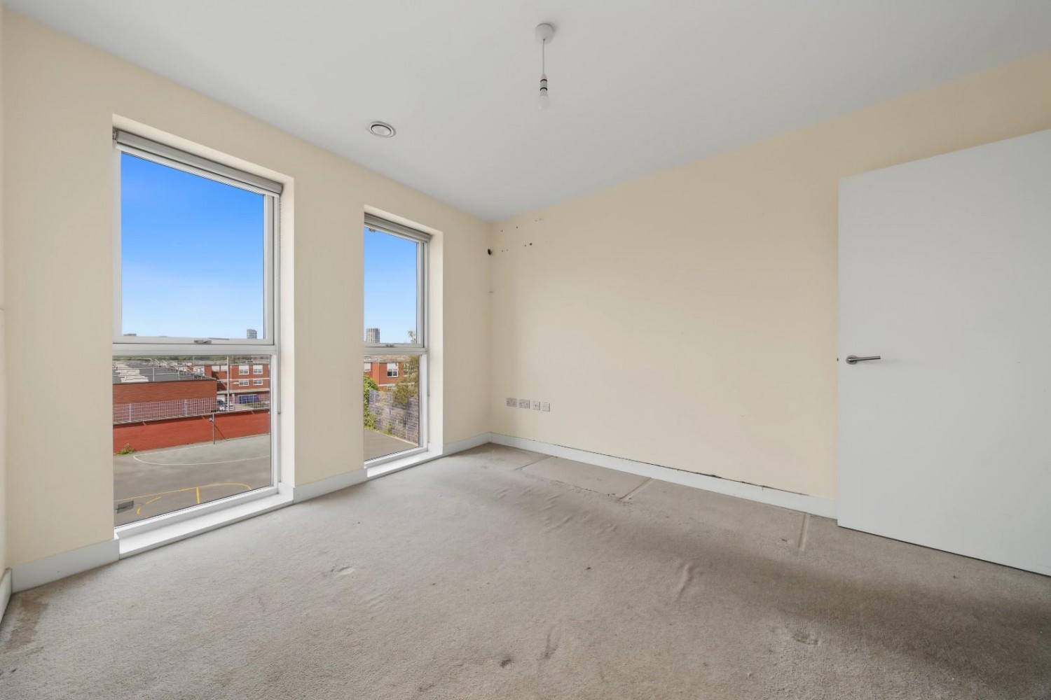 1 bedroom Flat for sale in Stamford Hill, London, N16
