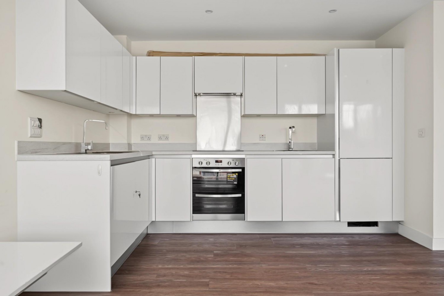 1 bedroom Flat for sale in Stamford Hill, London, N16