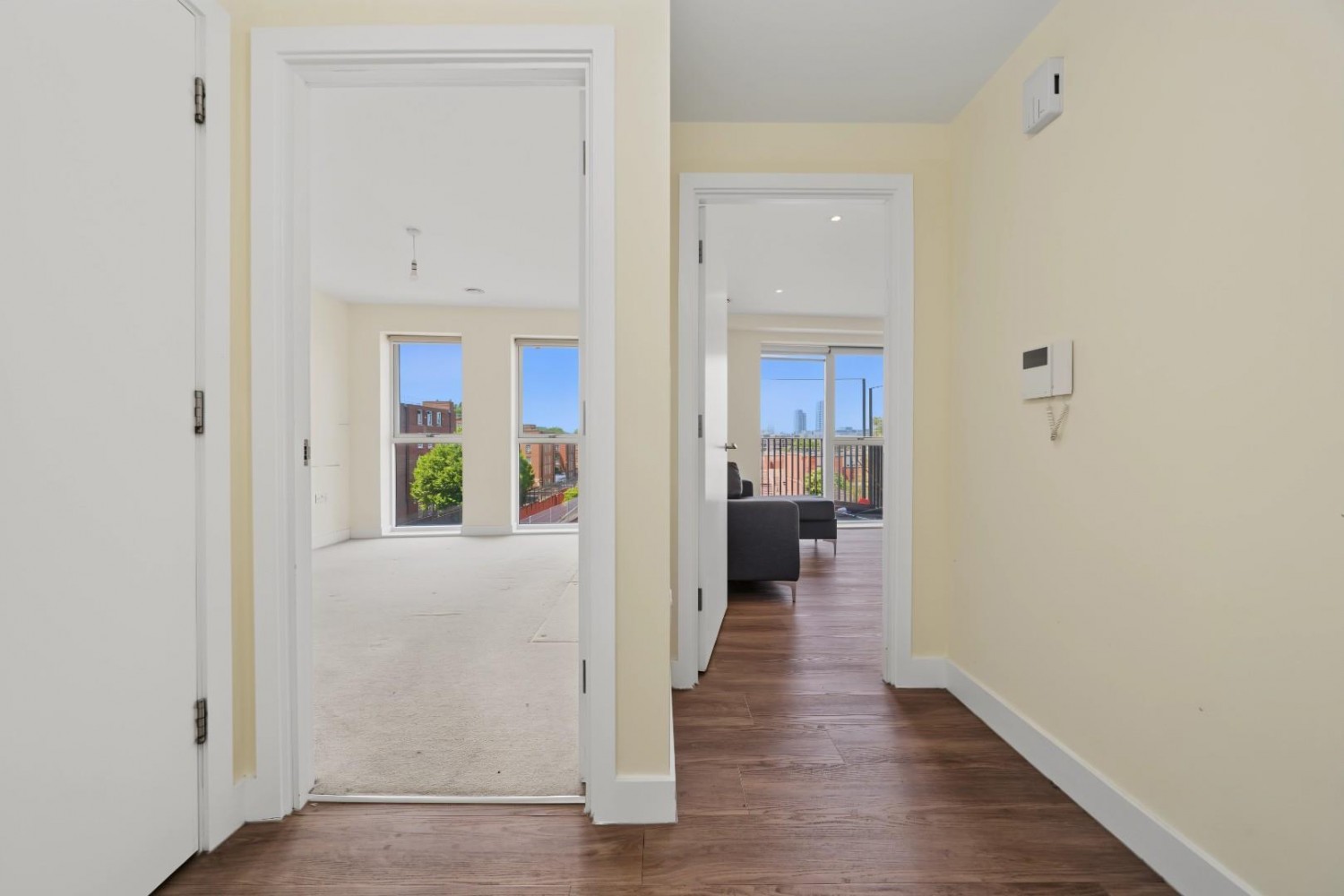 1 bedroom Flat for sale in Stamford Hill, London, N16