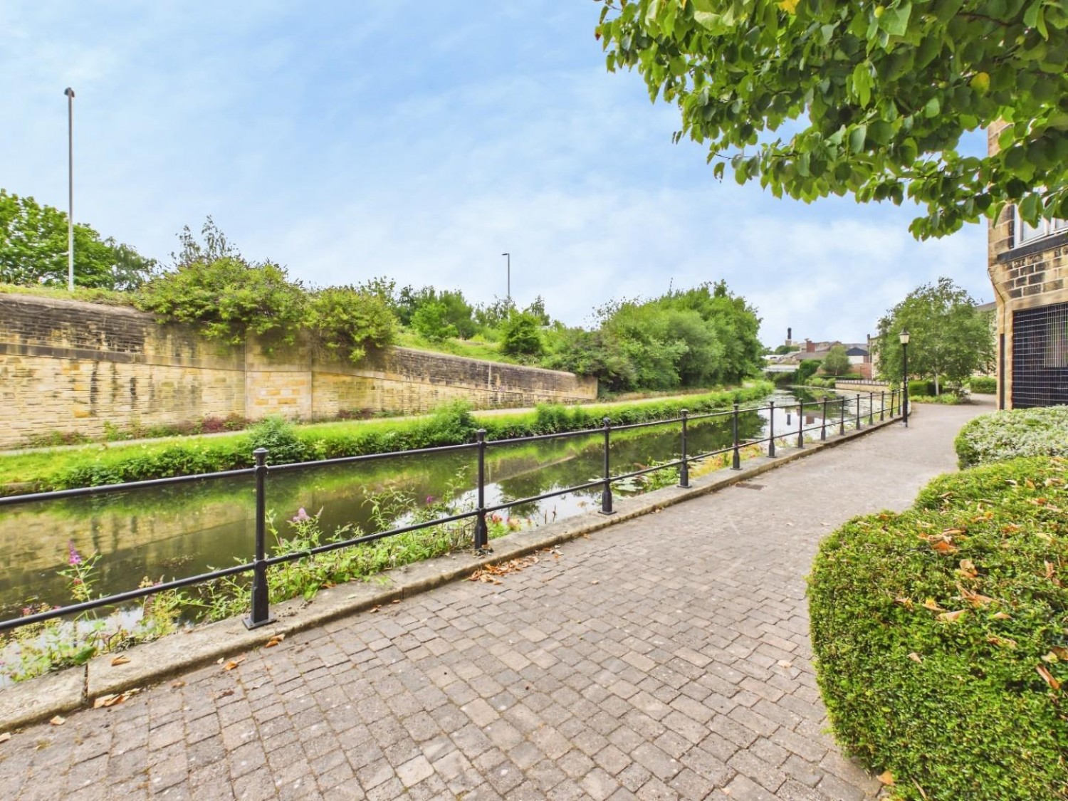 2 bedroom Flat for sale in Britannia Wharf, Bingley