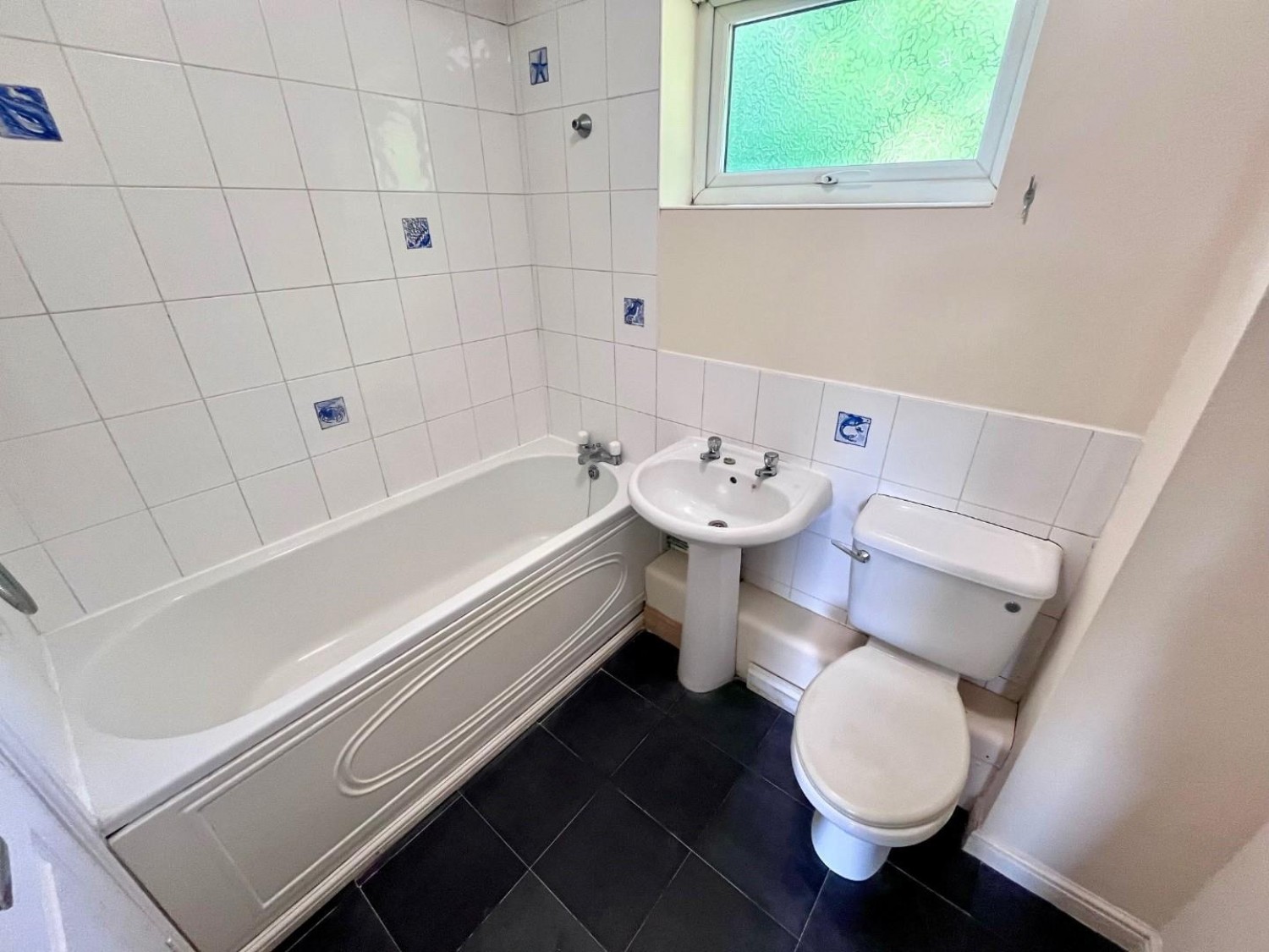 1 bedroom Flat to let in Bagleys Road, Brierley Hill