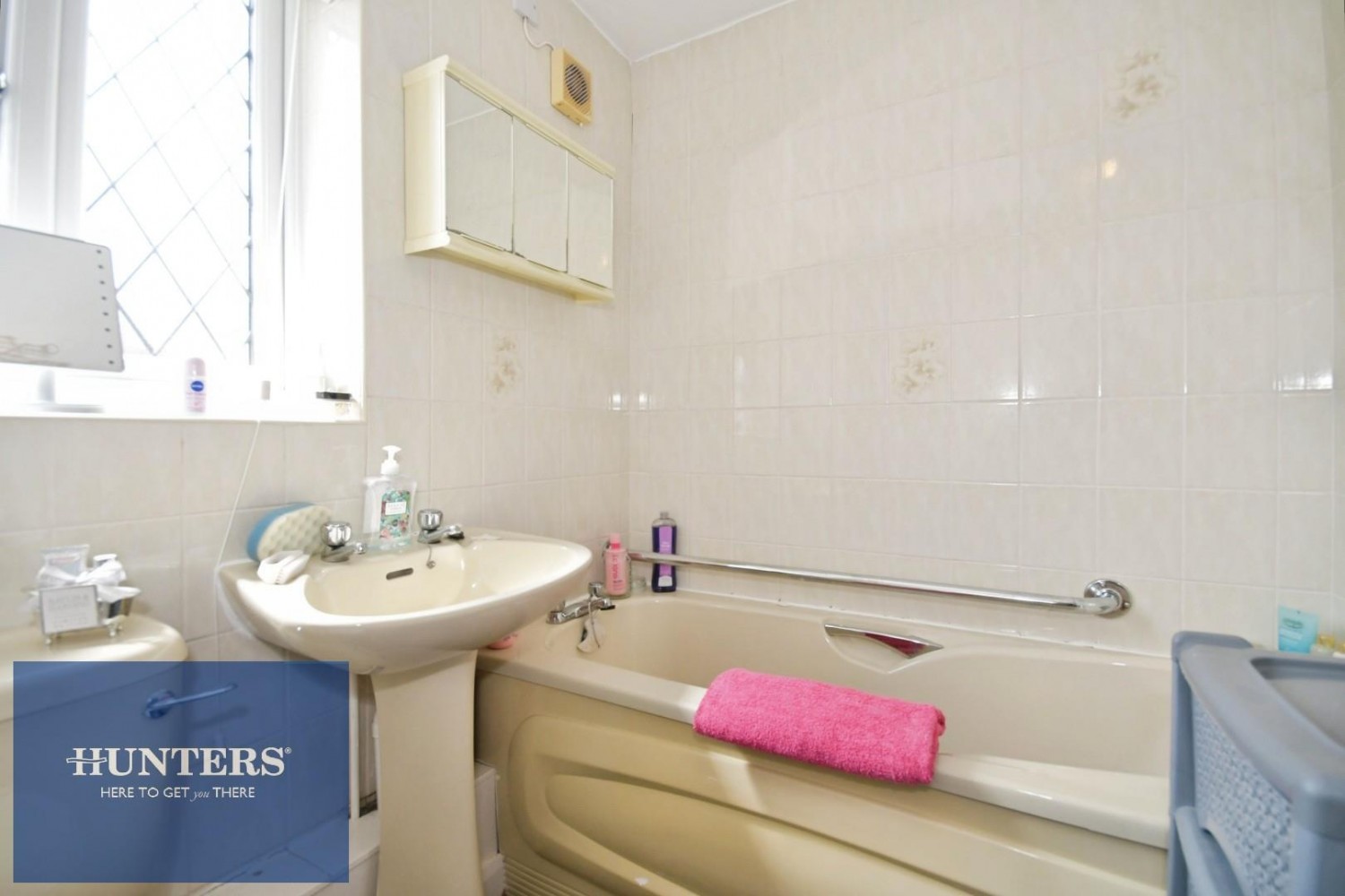2 bedroom Bungalow for sale in Hardwick Drive, Arkwright Town, Chesterfield, S44 5BS