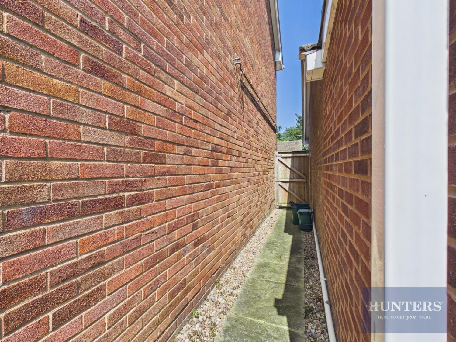 3 bedroom House for sale in Castlemaine Drive, Cheltenham