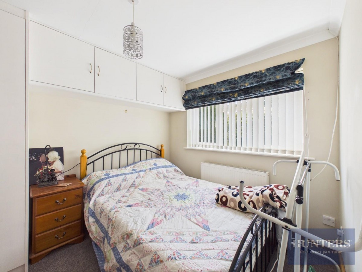 Castlemaine Drive, Cheltenham