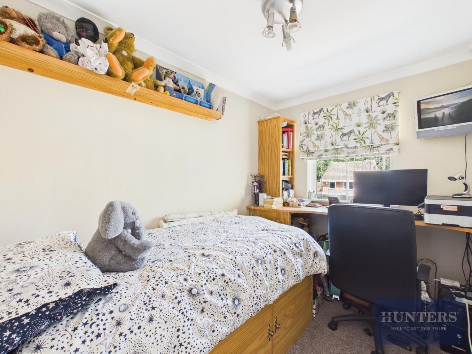 3 bedroom House for sale in Castlemaine Drive, Cheltenham