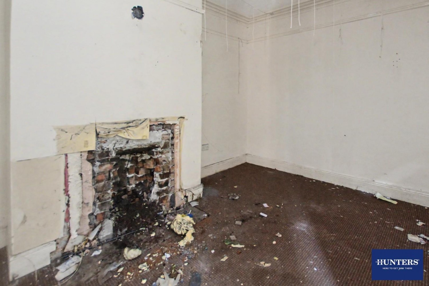 2 bedroom House for sale in Rochester Street Bradford, BD3 8AU