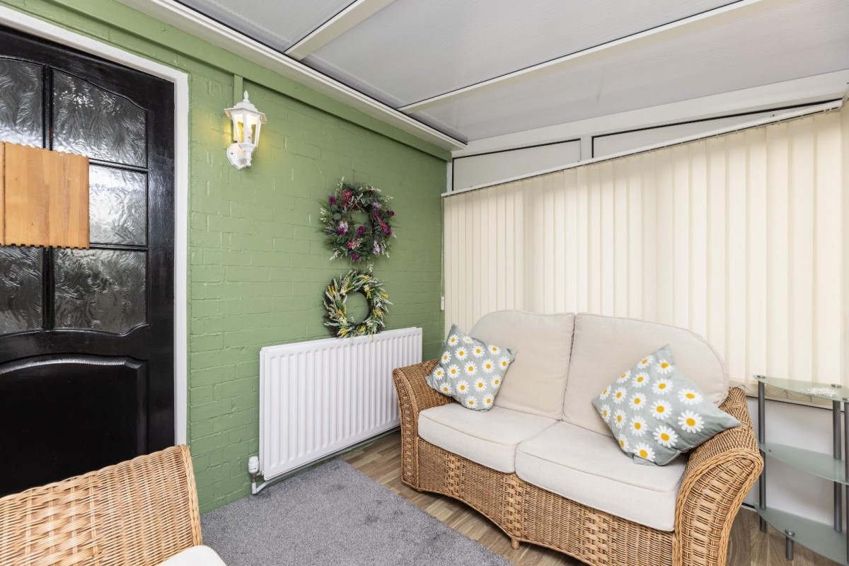 Holywell Grove, Castleford