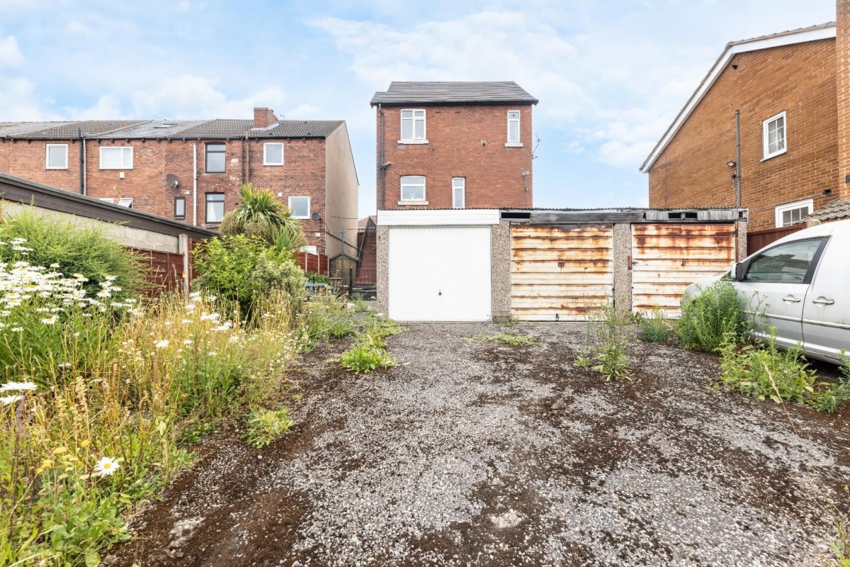 Holywell Grove, Castleford