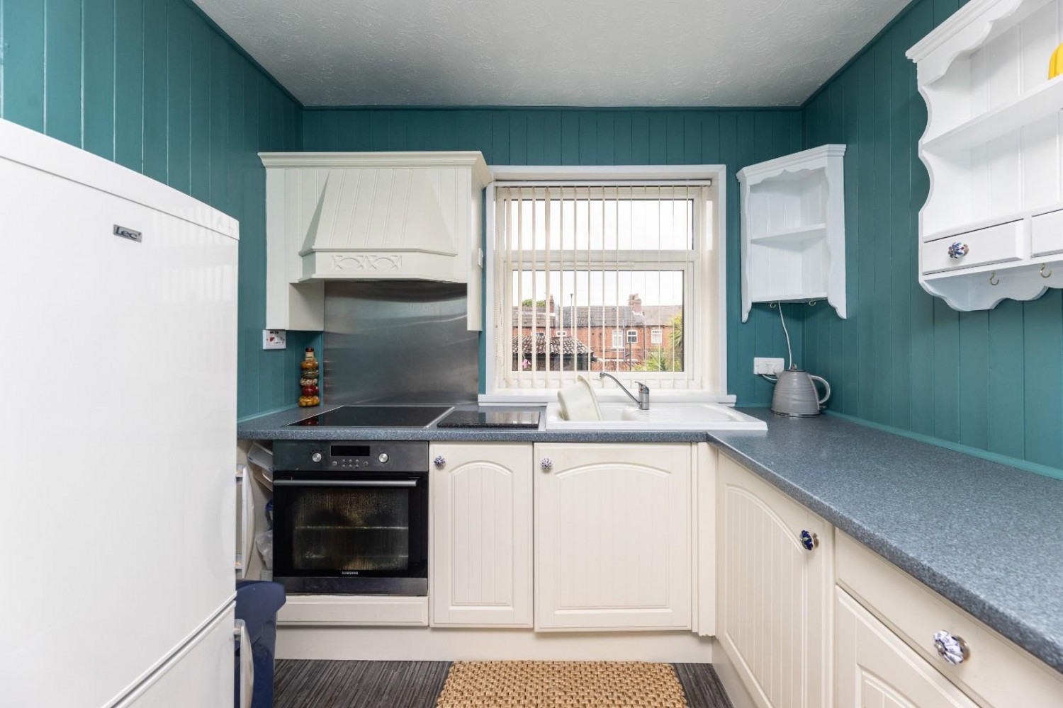 1 bedroom Flat for sale in Holywell Grove, Castleford