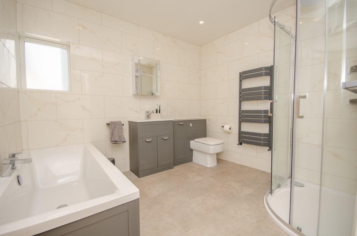 Sandringham Avenue, Downend, Bristol, BS16 6NL
