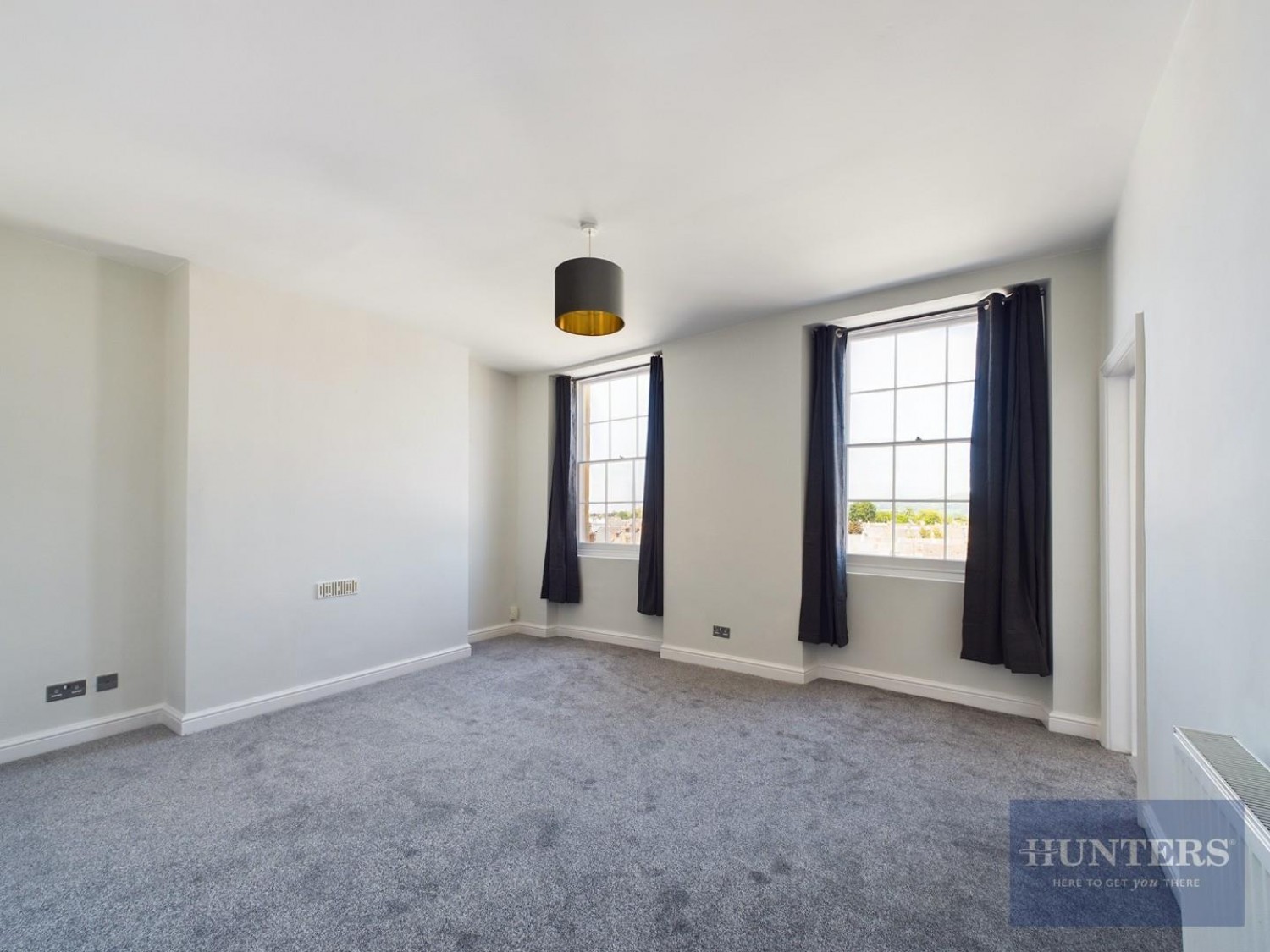 2 bedroom Flat for sale in Carlton Street, Cheltenham