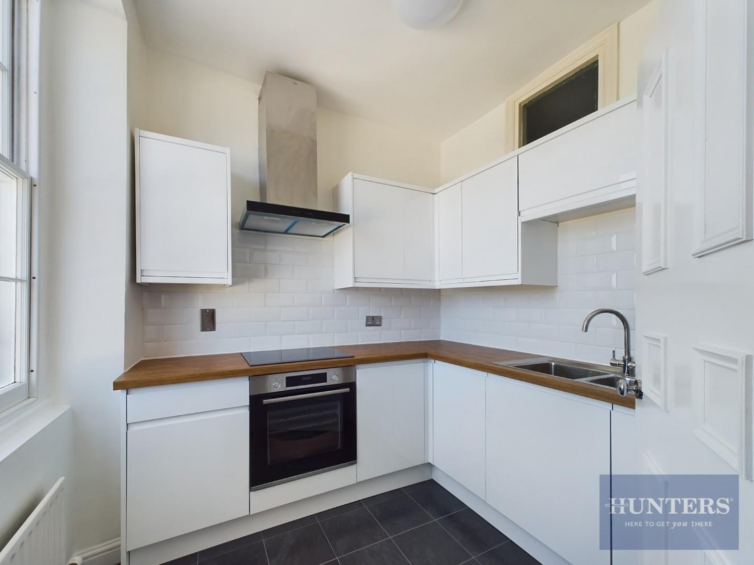 2 bedroom Flat for sale in Carlton Street, Cheltenham
