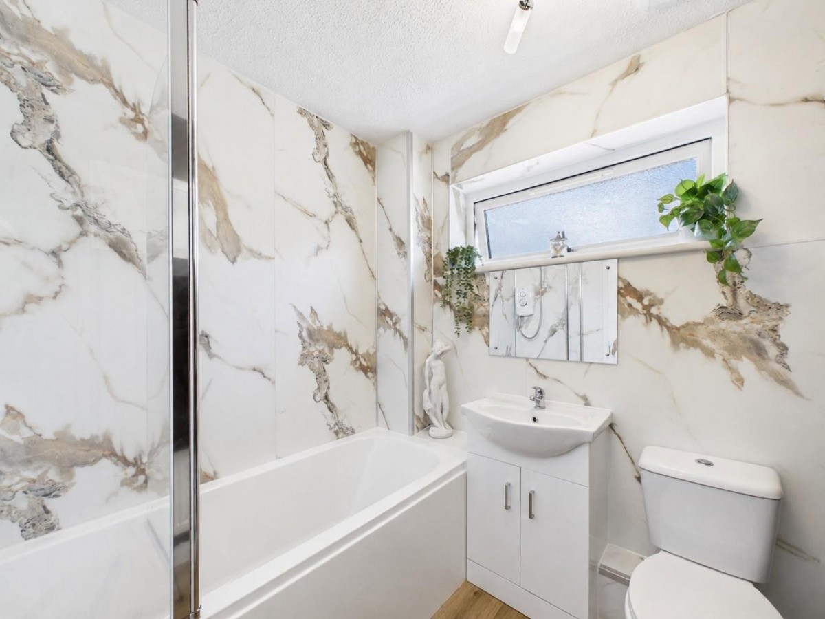 Kempton Close, Thornbury, Bristol