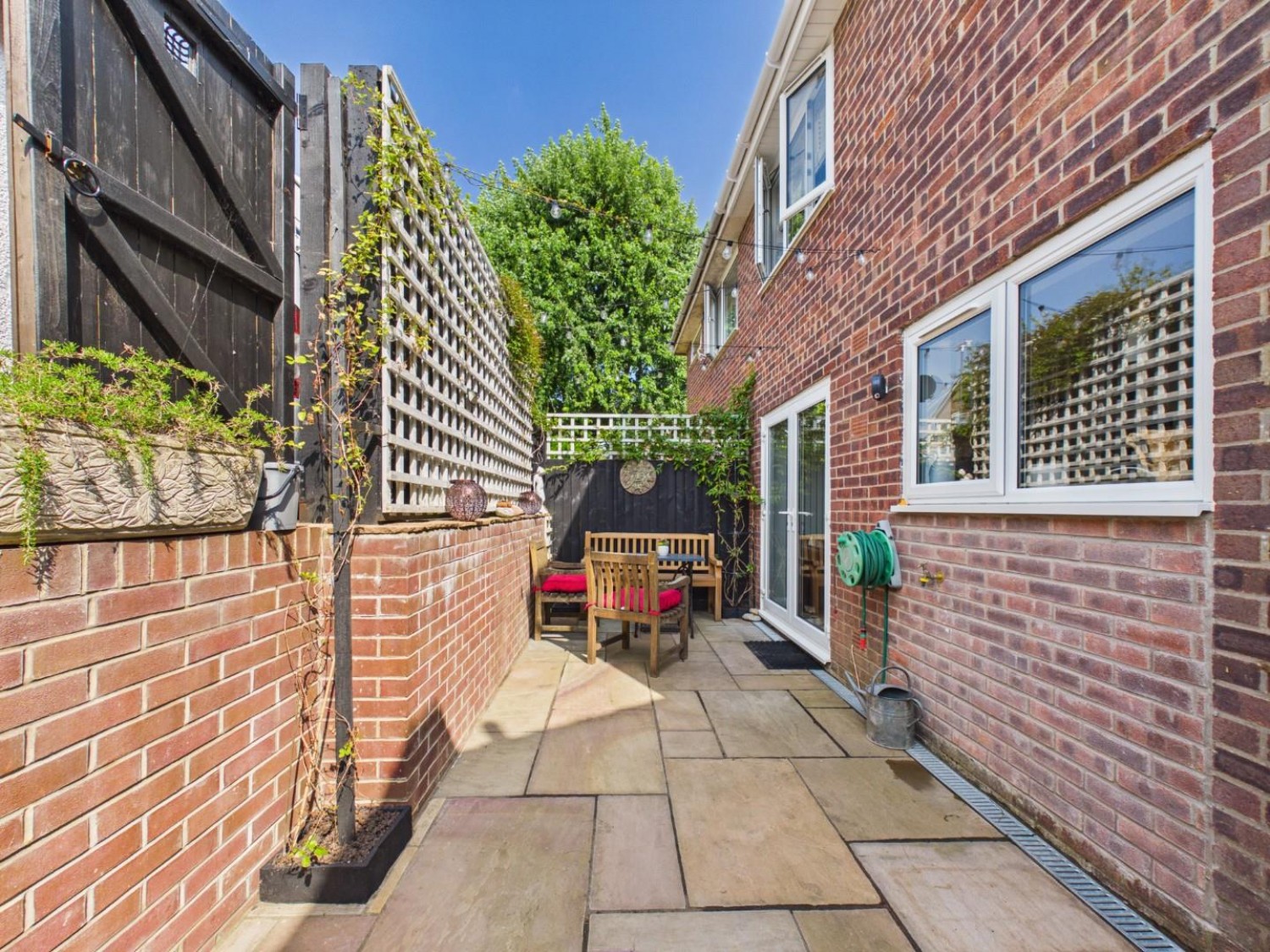 3 bedroom House for sale in Kempton Close, Thornbury, Bristol