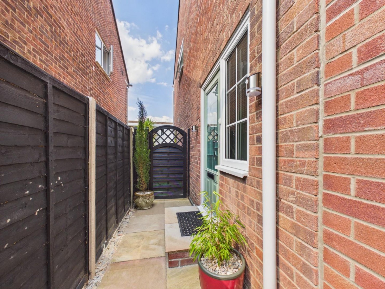 3 bedroom House for sale in Kempton Close, Thornbury, Bristol