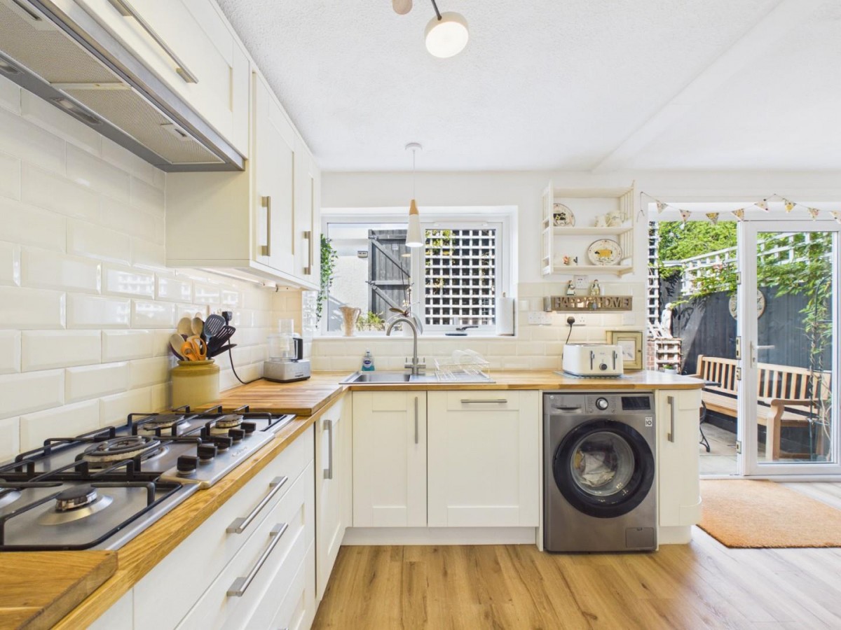 Kempton Close, Thornbury, Bristol