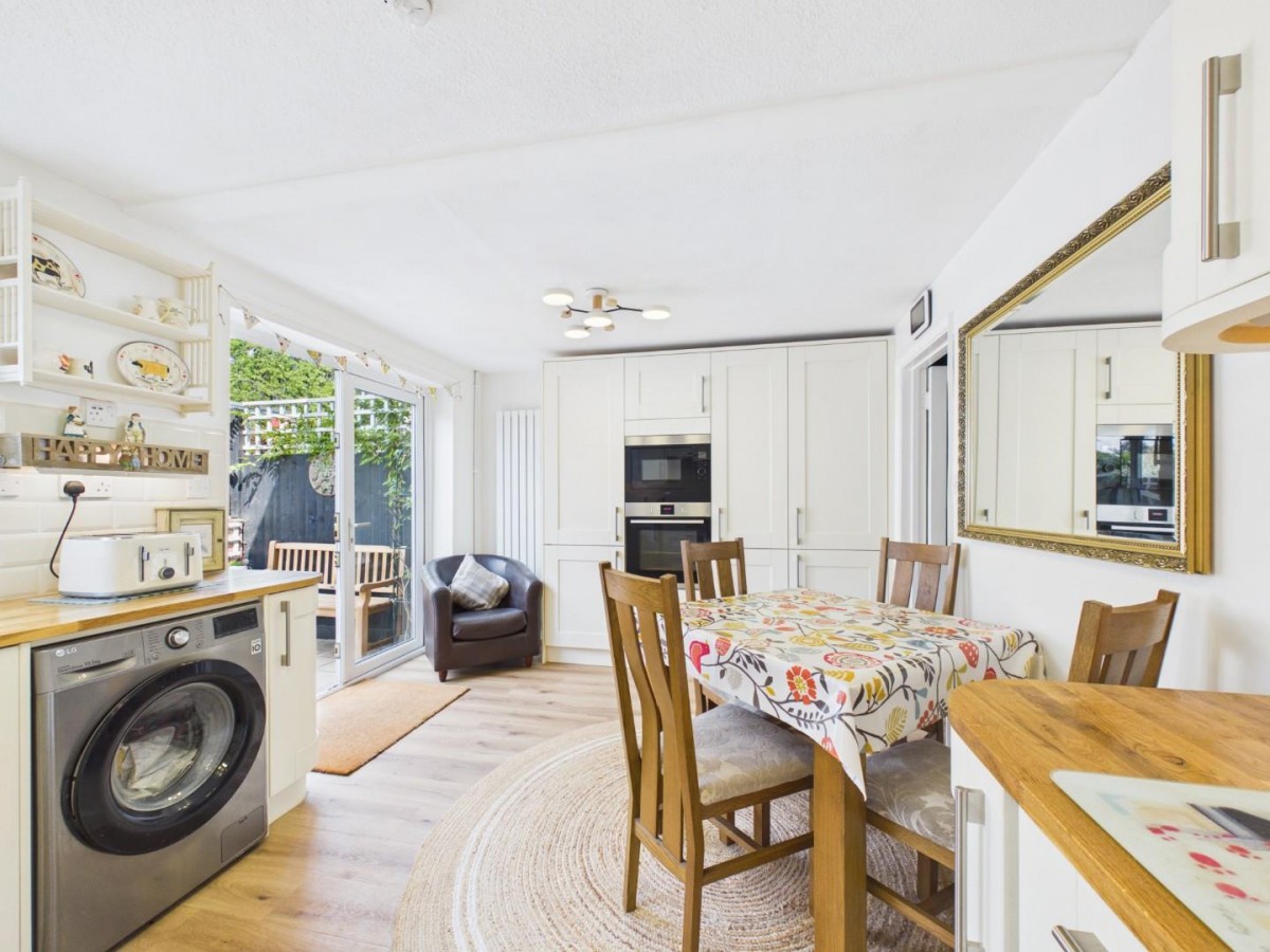 Kempton Close, Thornbury, Bristol