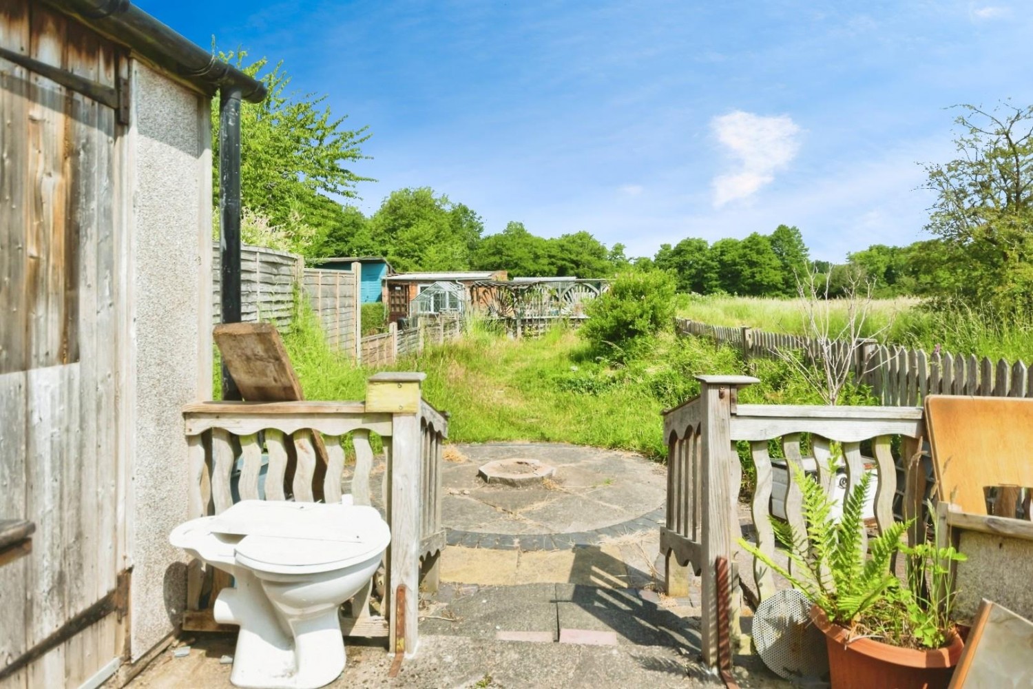 2 bedroom House for sale in Lugtrout Lane, Solihull