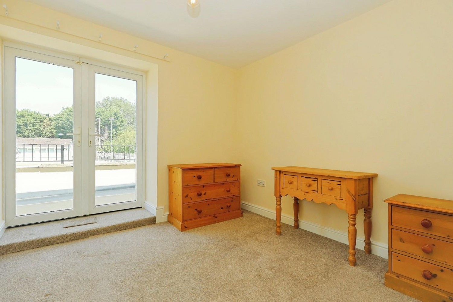 2 bedroom House for sale in Valley Road, Pudsey
