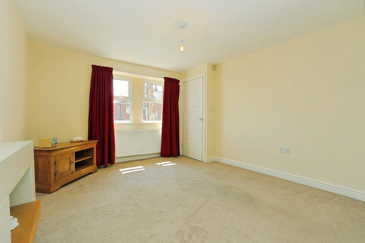 2 bedroom House for sale in Valley Road, Pudsey