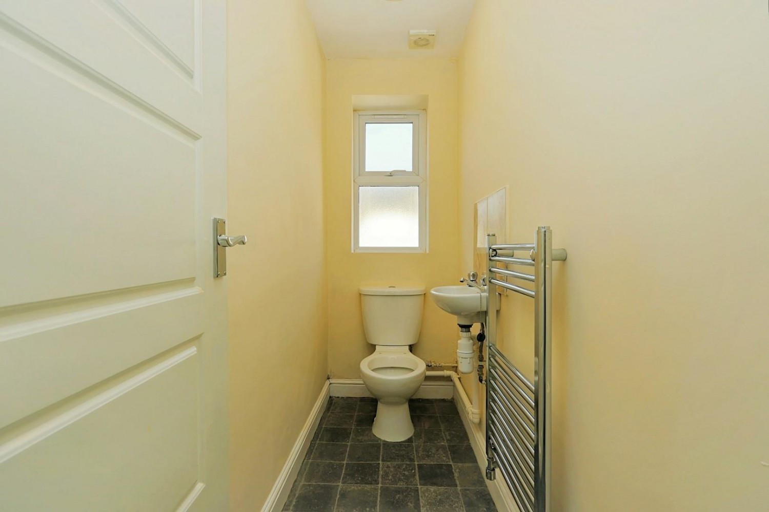 2 bedroom House for sale in Valley Road, Pudsey
