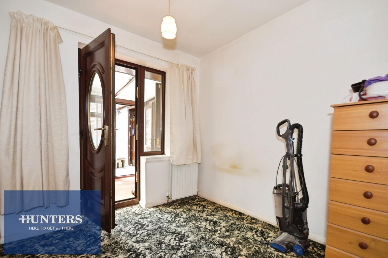 2 bedroom Bungalow for sale in Heaton Street, Brampton, Chesterfield, S40 3AF