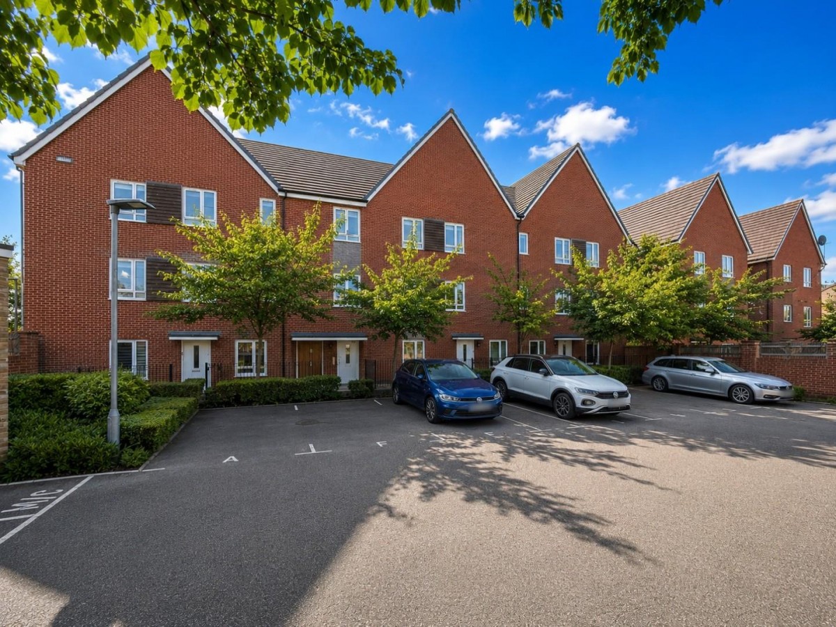 Laurens Van Der Post Way, Ashford