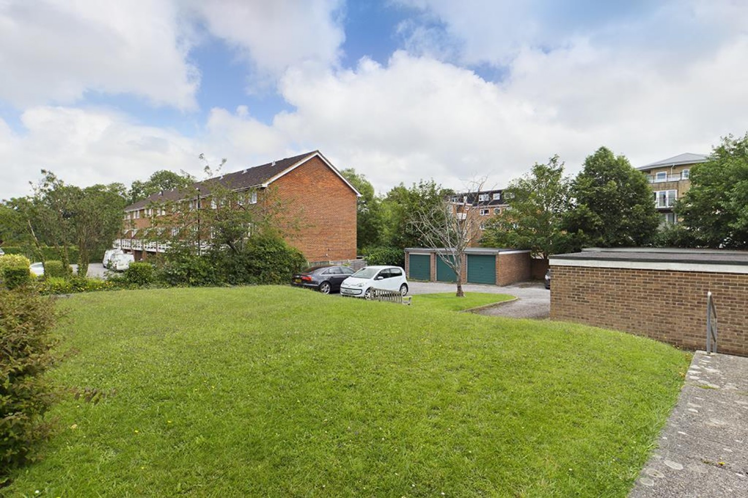 1 bedroom Flat to let in Hamilton Court, Southampton, Hampshire