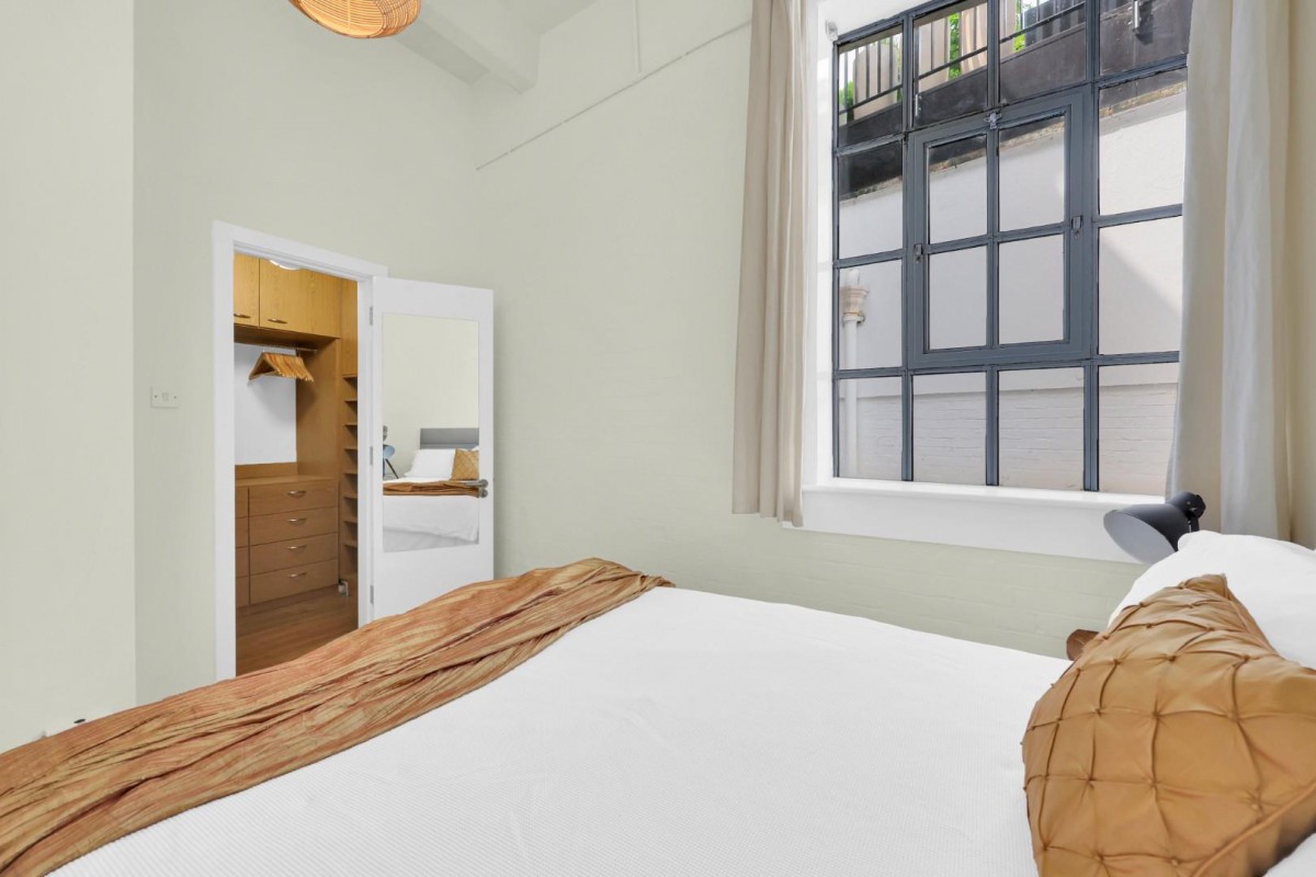 St. John Street, Clerkenwell, EC1V