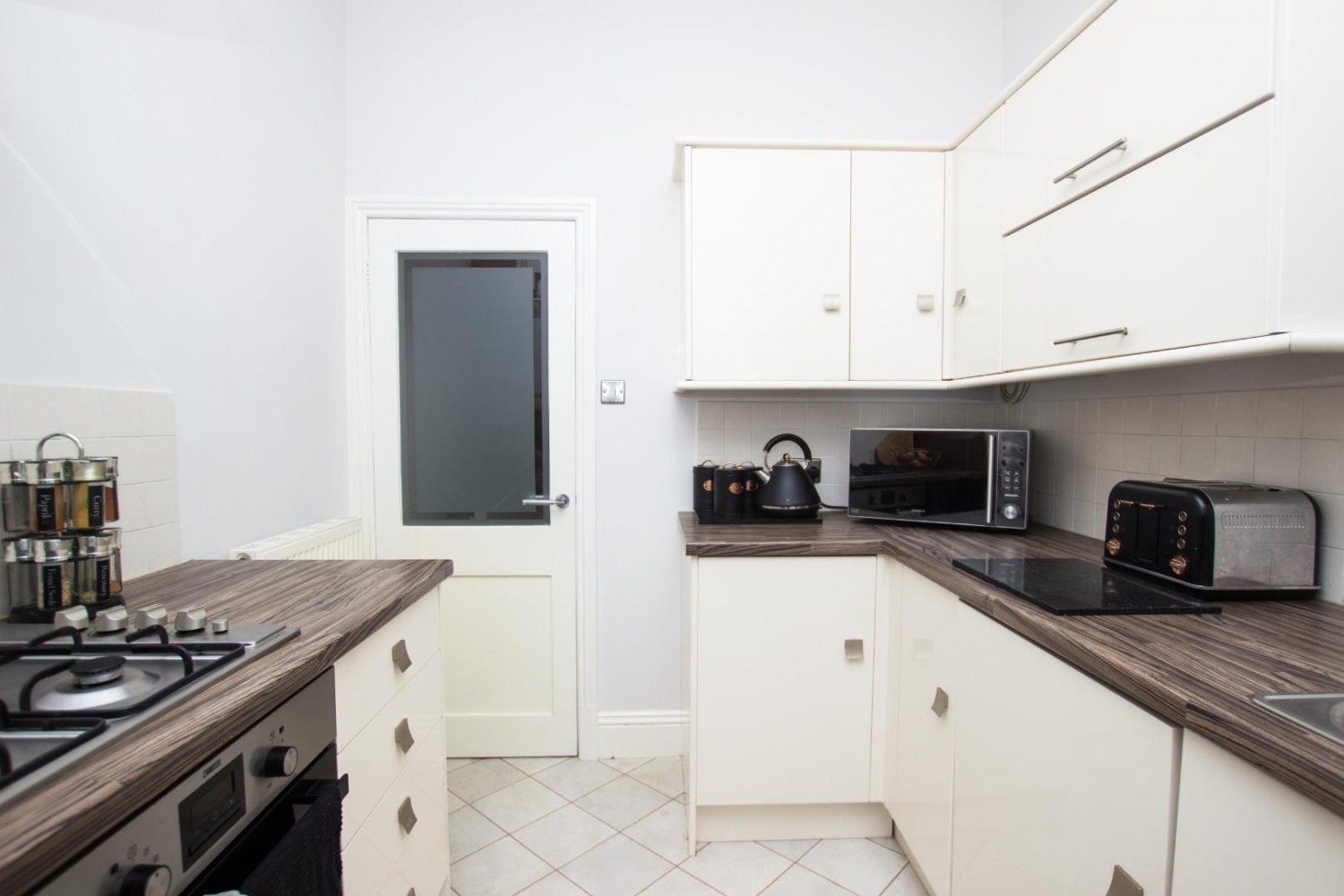 2 bedroom House to let in Earnsdale Road, Darwen